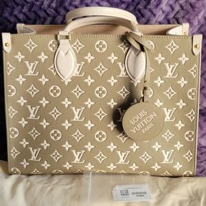 Louis Vuitton Onthego MM Giant Monogram Spring in The City Khaki Creme Bag